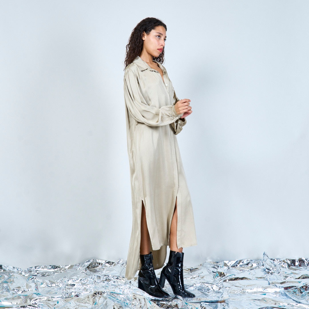 Relaxed long-sleeve midi shirt dress 