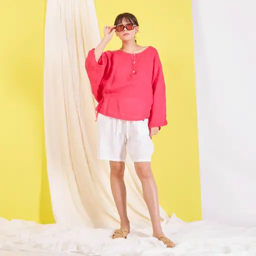 Casual linen blouse with round neck